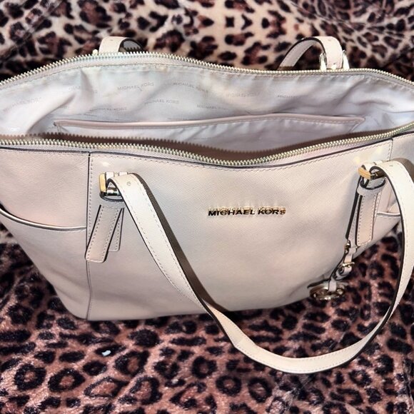 MICHAEL KORS JET SET TRAVEL MEDIUM TOTE LEATHER SOFT BEIGE HANDBAG - Picture 2 of 11